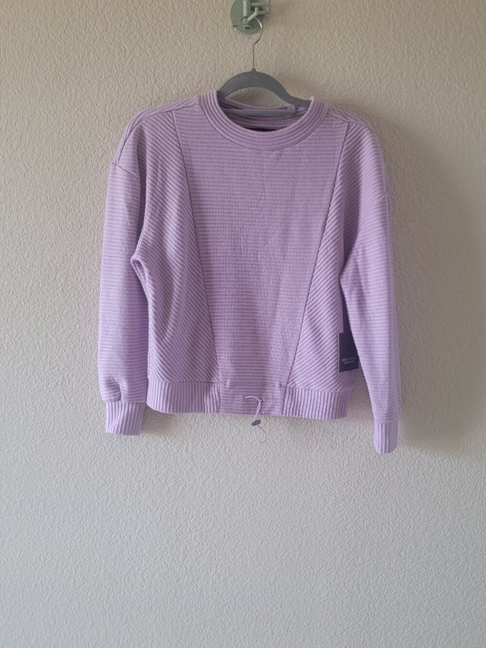 Simple vera vera wang pull over sweater S Small